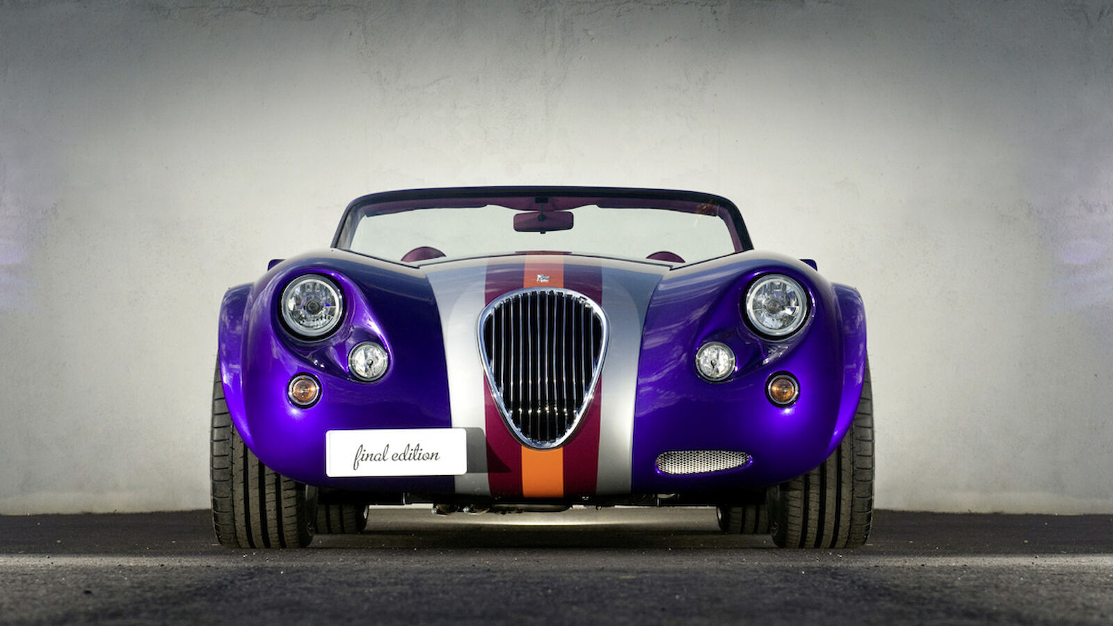 Decor concept for Wiesmann Roadster MF3 final edition by SIEGER
